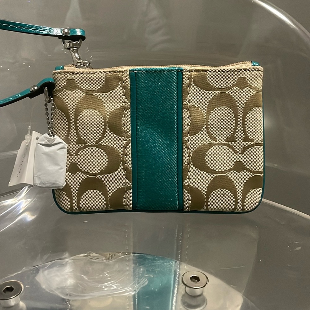 NWT Coach F49174 Signature Stripe Small Wristlet